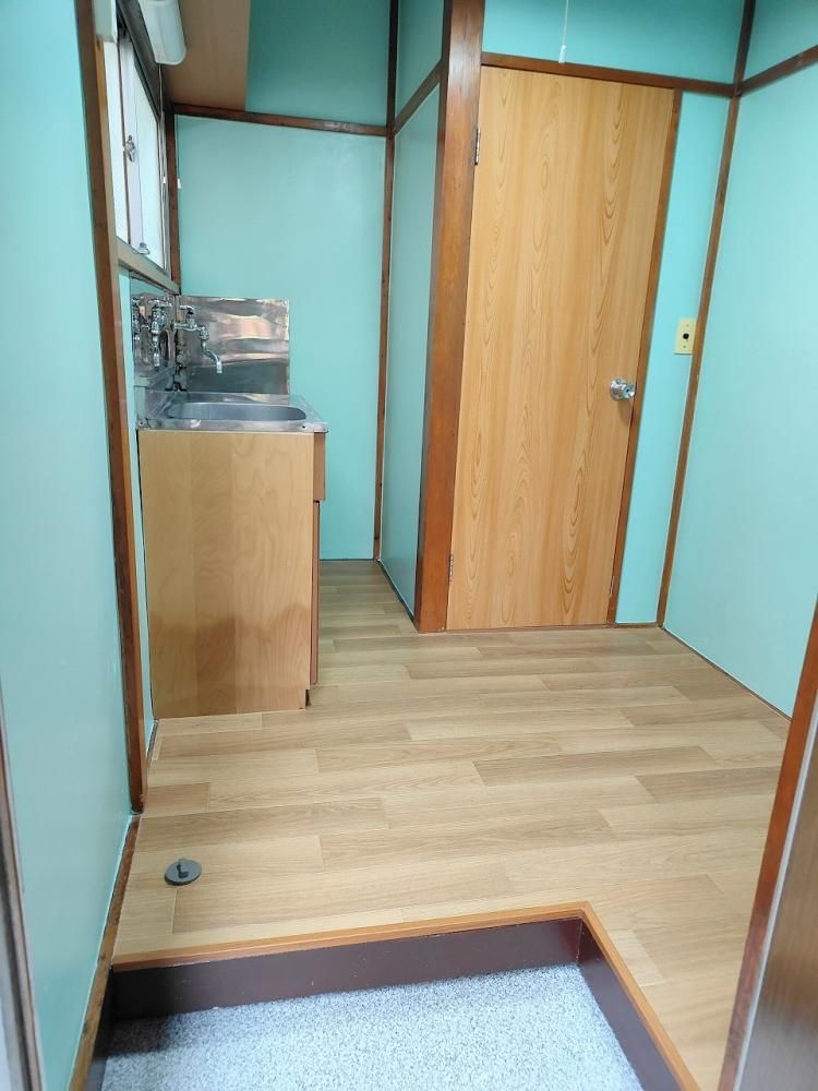 �y�L�b�`���z�@