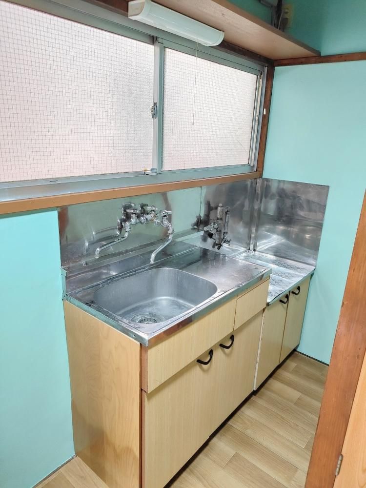 �y�L�b�`���z�@