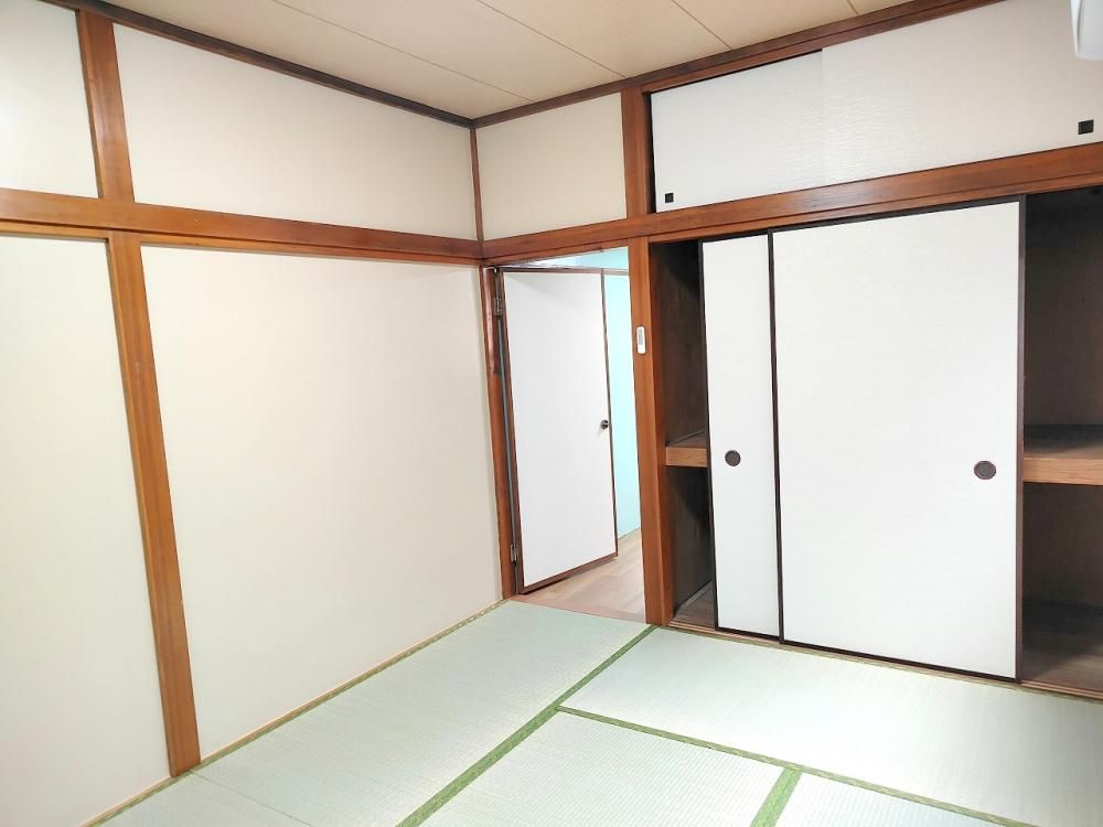 �y�����E���r���O�z�@