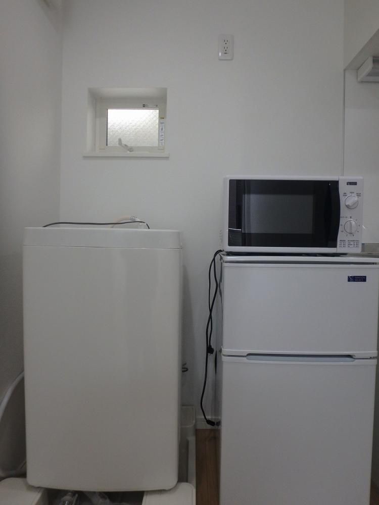 【その他設備】　家電付きを選択された場合、洗濯機と冷蔵庫と電子レンジが付きます（賃料に＋2000円）