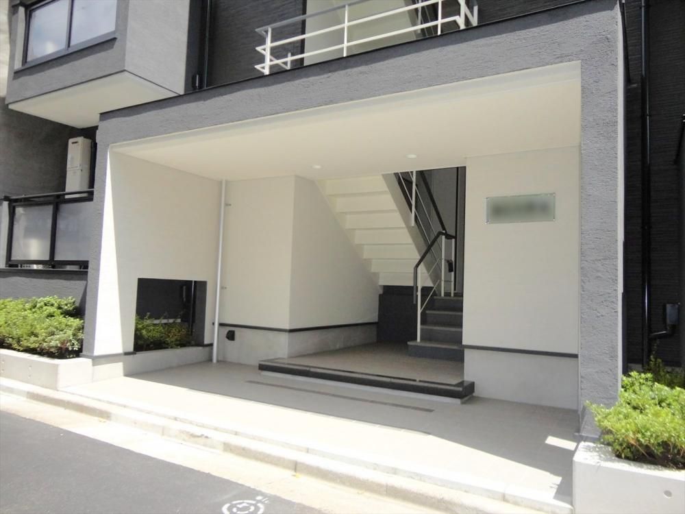 �y�G���g�����X�z�@