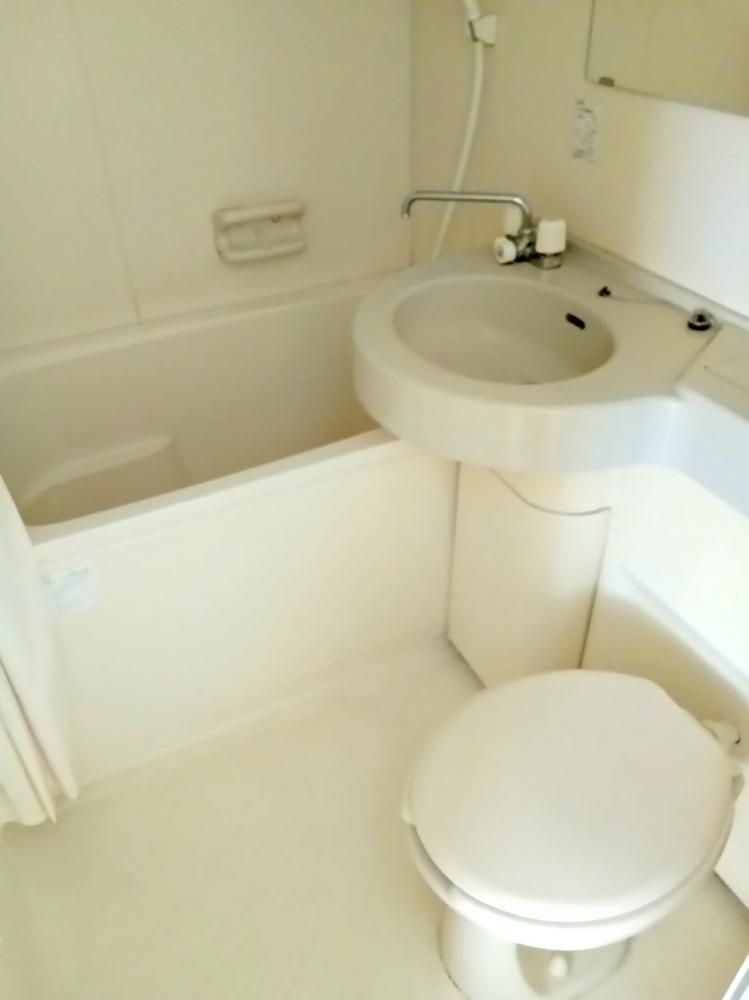 �y�o�X�z�@���ʑ�t��3�_�o�X���j�b�g