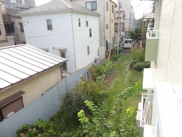 y̑z@Ap[g~n̗lqB΂̎Őꂢł