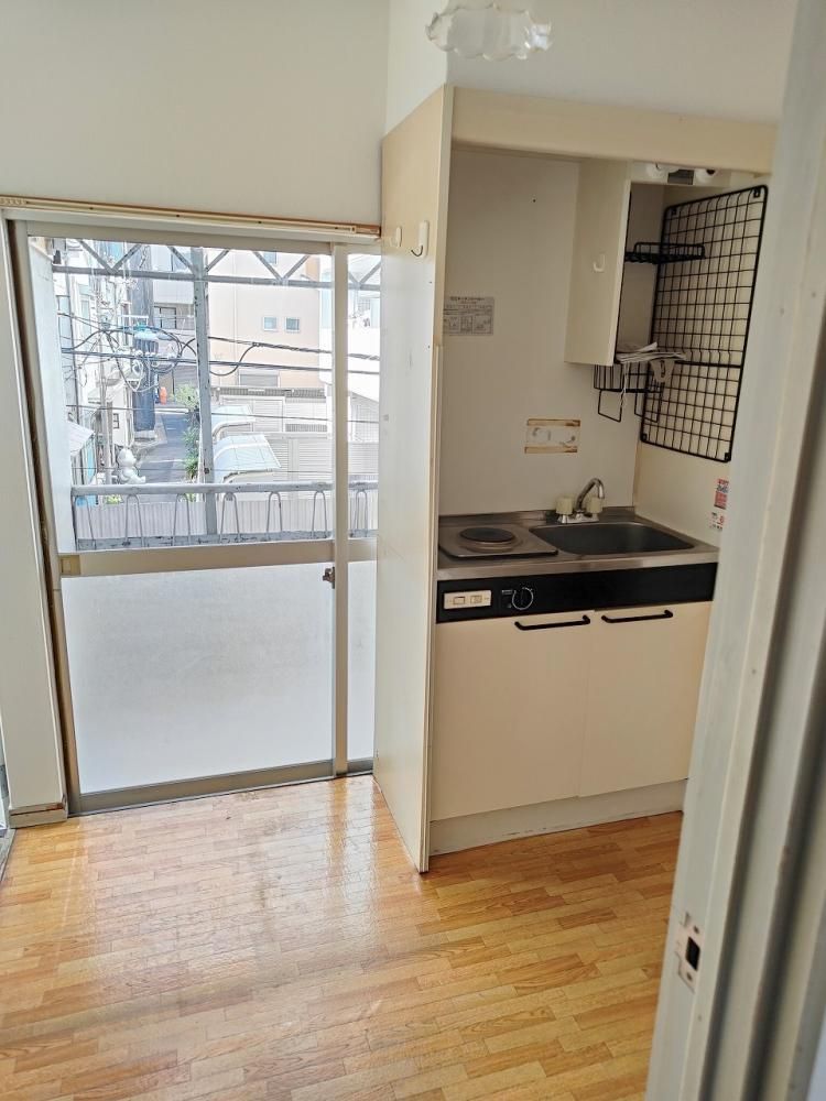 �y�L�b�`���z�@�L�b�`���킫�̑��̓o���R�j�[�̏o������ŗz���聕���C�̗ǂ��L�b�`���ł���