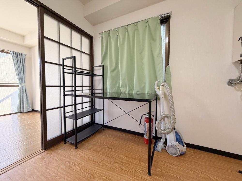 �y�����E���r���O�z�@