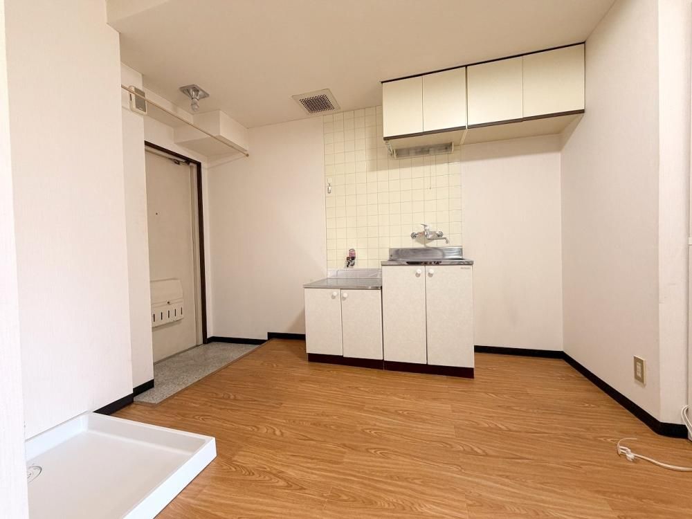 �y�L�b�`���z�@