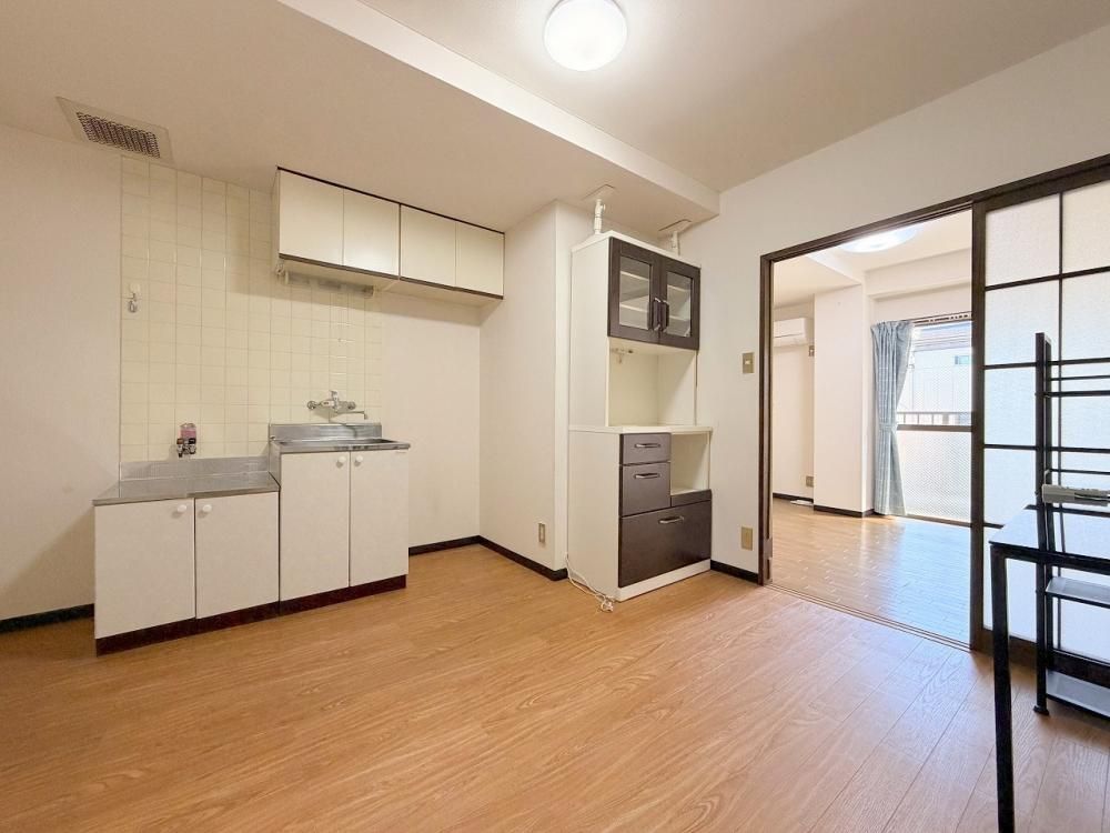 �y�L�b�`���z�@