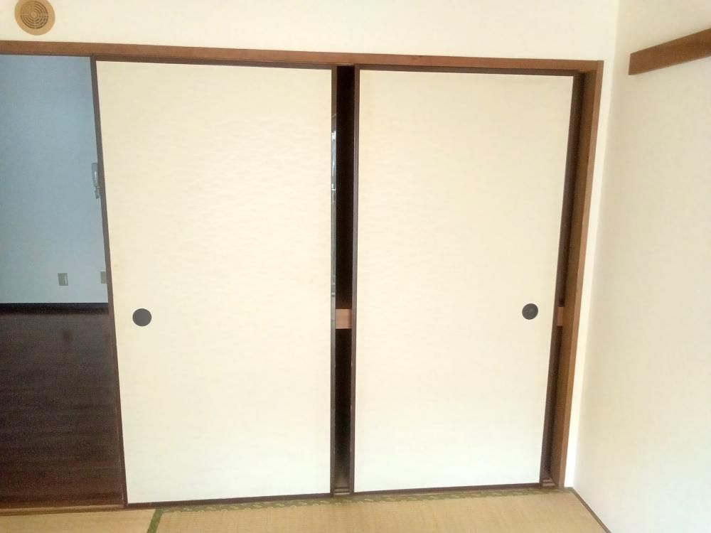 �y�����E���r���O�z�@