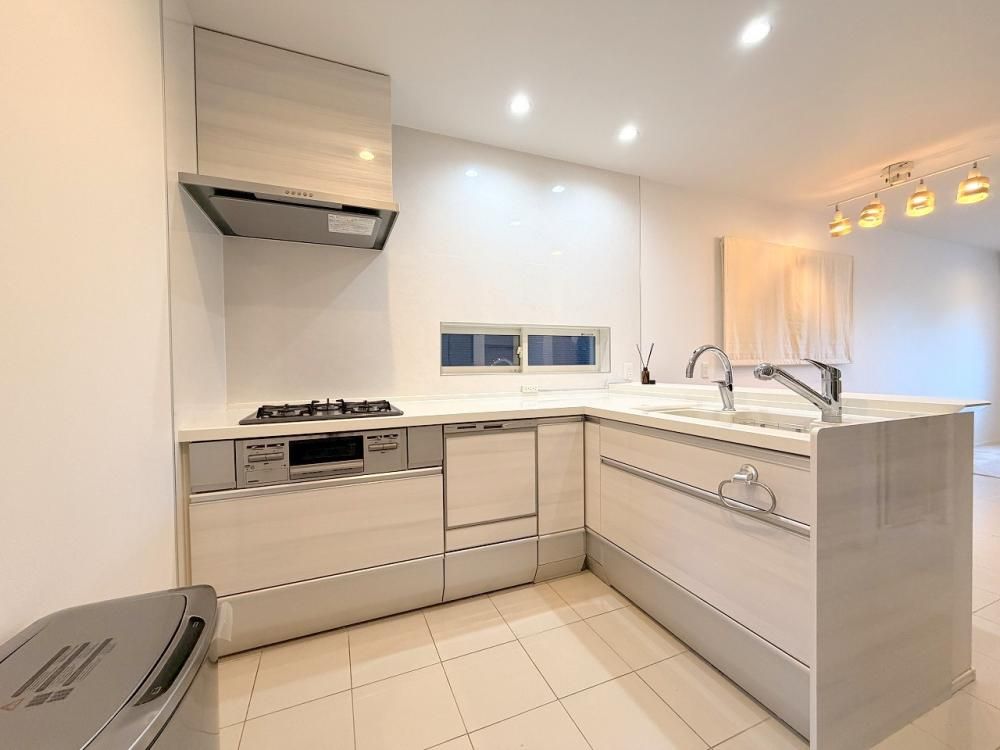 �y�L�b�`���z�@