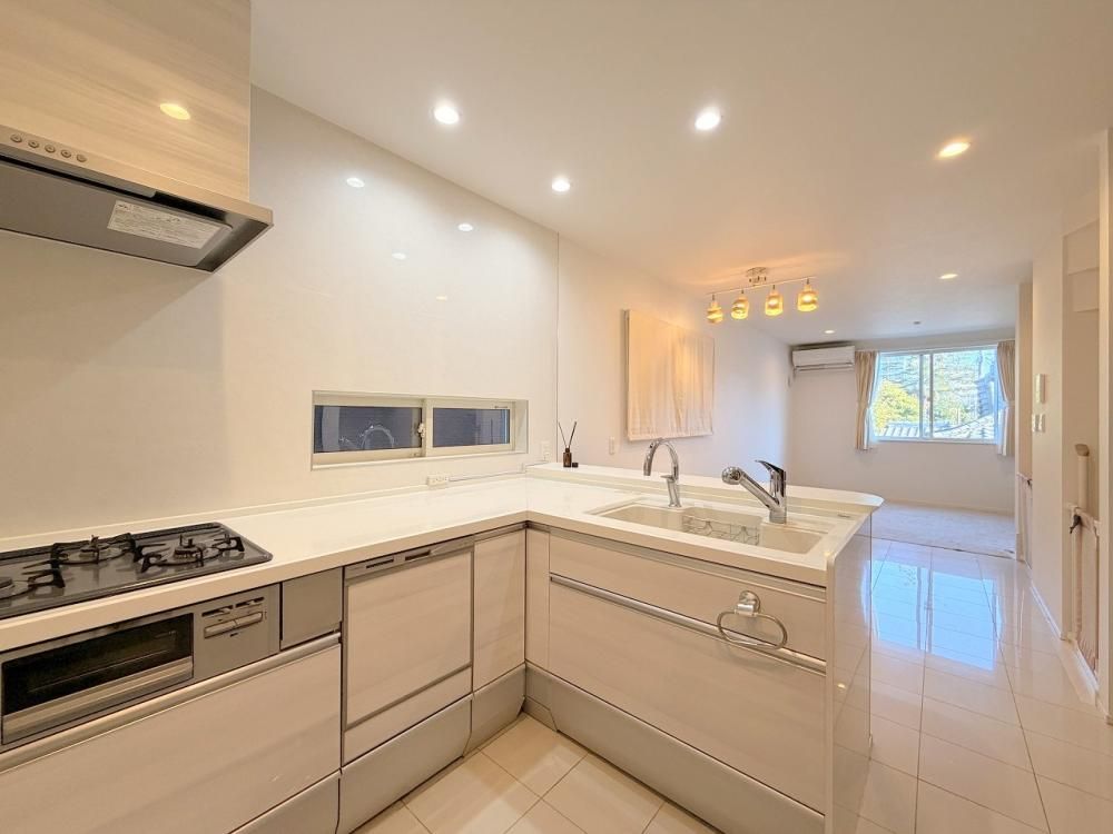 �y�L�b�`���z�@