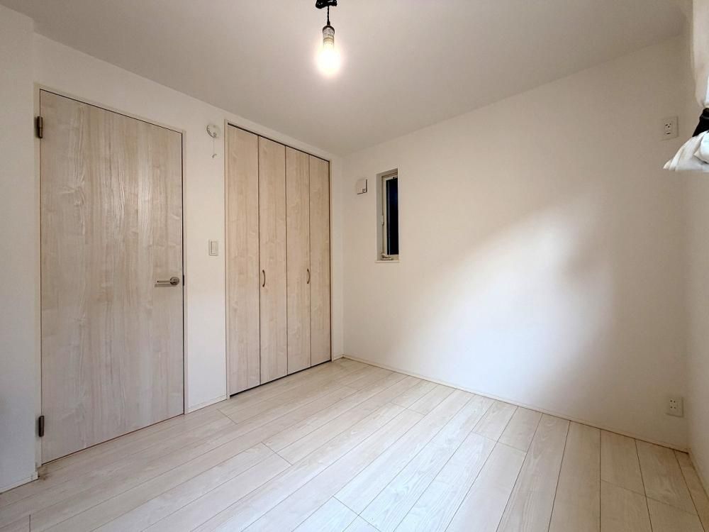 �y�����E���r���O�z�@