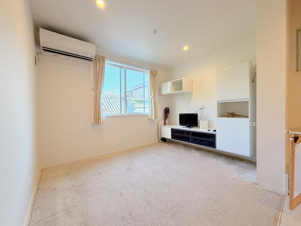 �y�����E���r���O�z�@