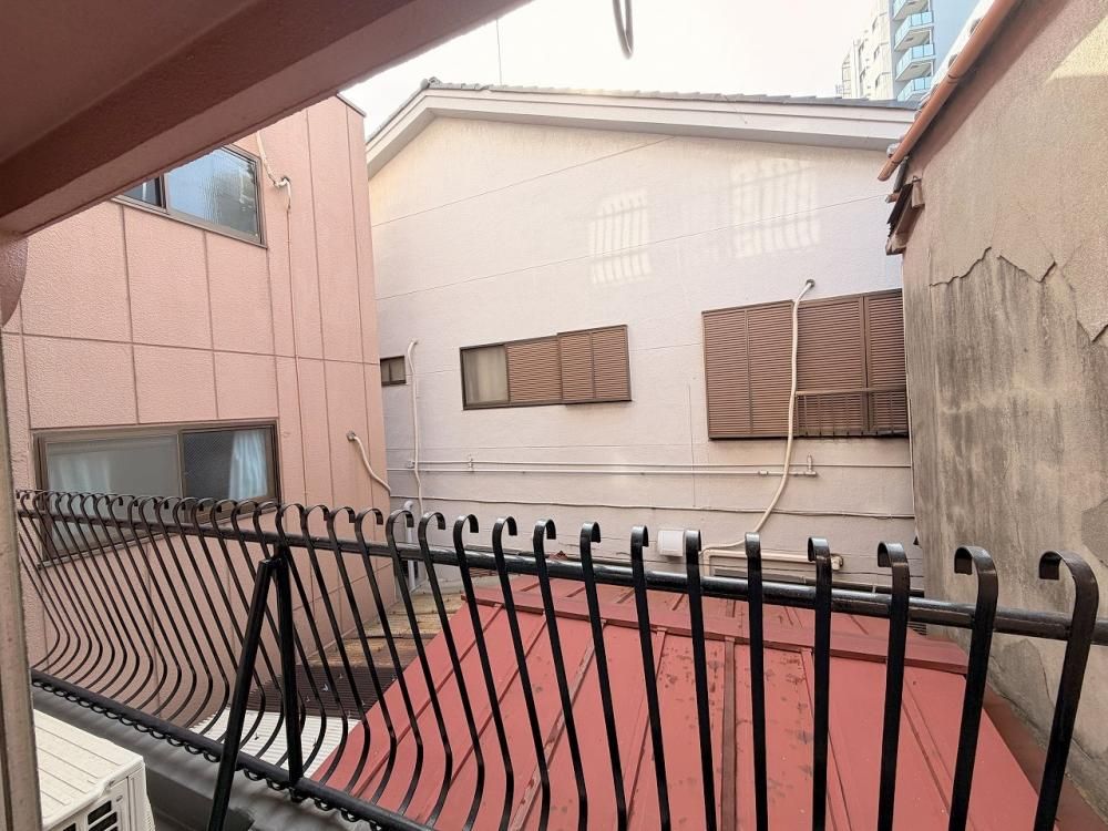 �y���]�z�@