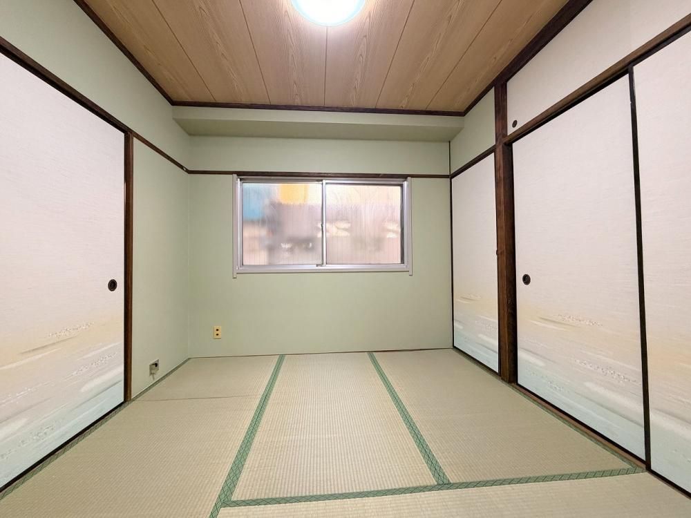 �y�����E���r���O�z�@