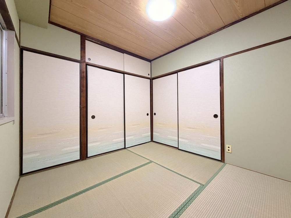 �y�����E���r���O�z�@