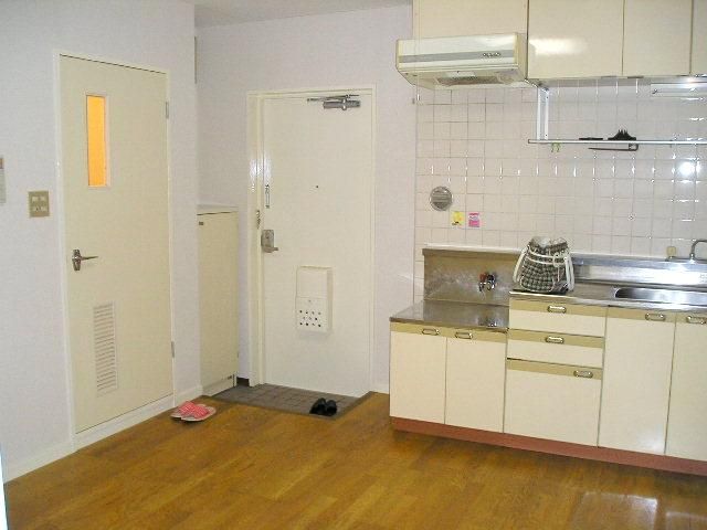 �y�L�b�`���z�@