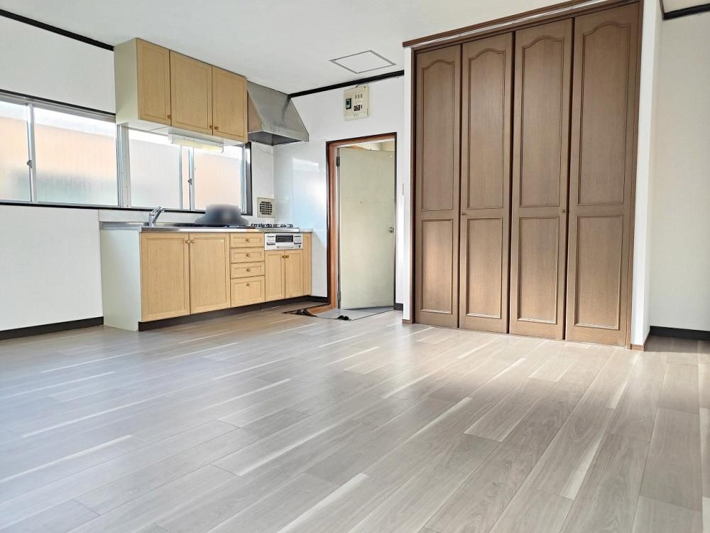 �y�L�b�`���z�@