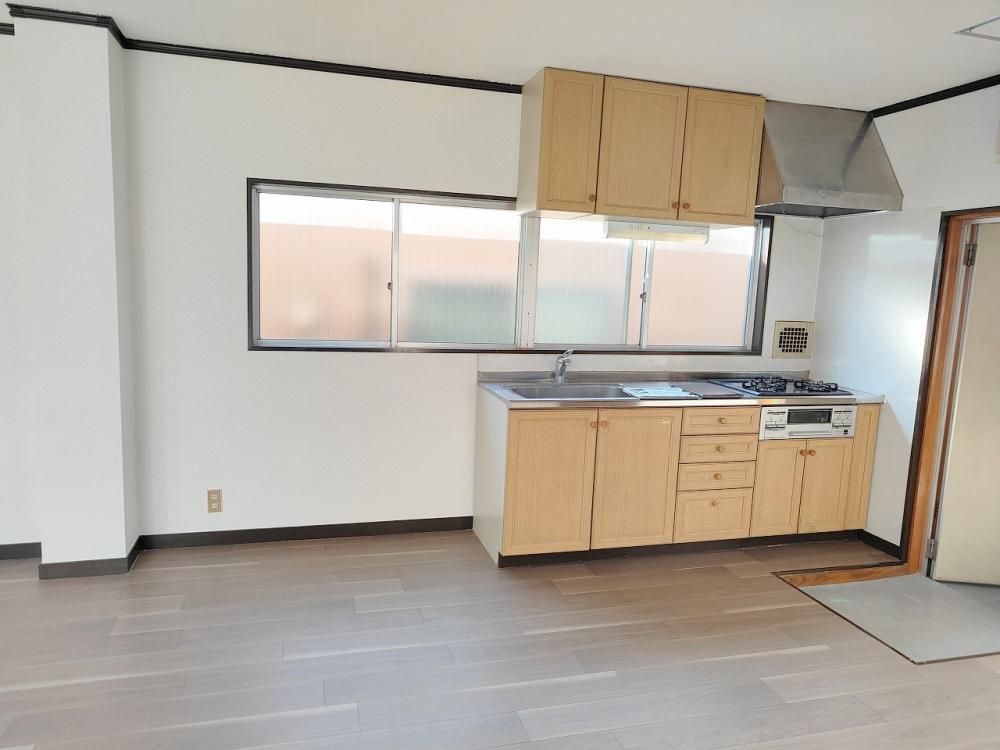 �y�L�b�`���z�@