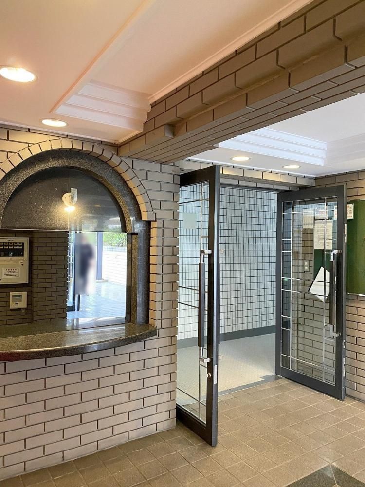 �y�G���g�����X�z�@