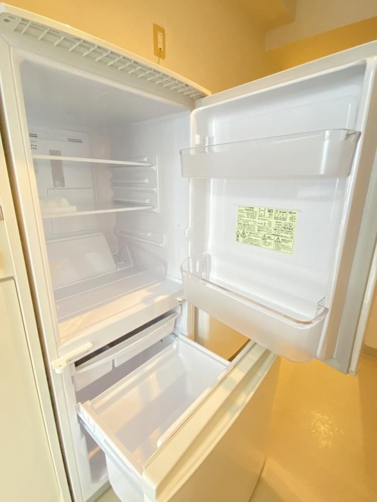 【その他】　残置の冷蔵庫