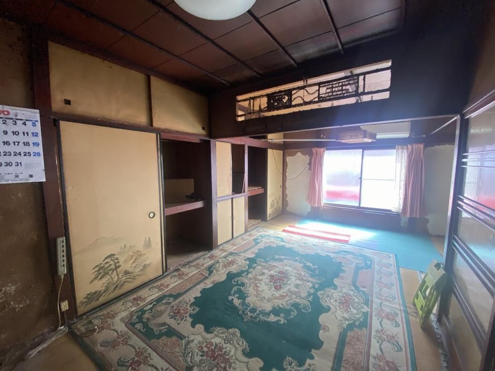 �y�����E���r���O�z�@