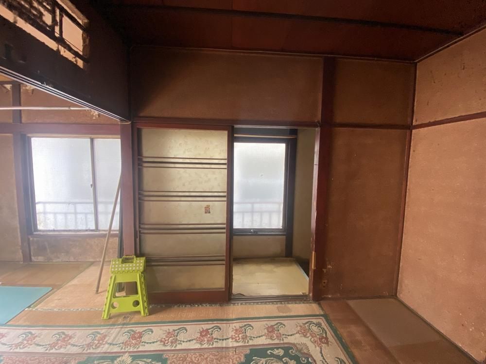 �y�����E���r���O�z�@