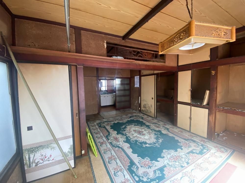 �y�����E���r���O�z�@