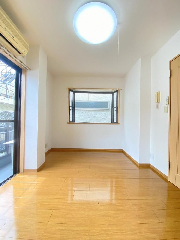 �y�����E���r���O�z�@���邢�����ł�