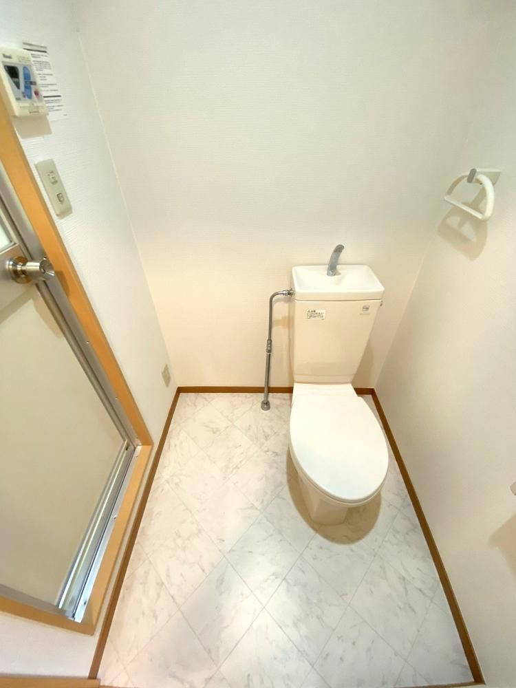 �y�g�C���z�@�o�X�g�C���ʂŉ��K